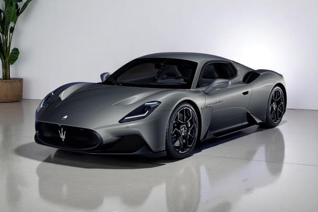 Maserati Mc20 Grigio Mistero Color Image